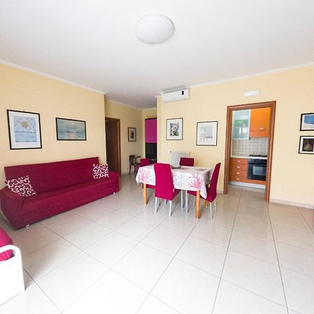Residence Calle Del Porto Manfredonia Exterior foto
